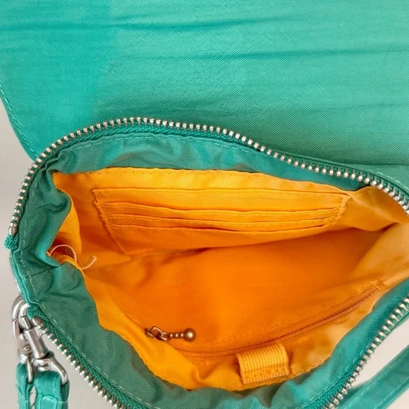 🌸baggallini pre-owned green Crossbody Bag with Silver Accents - Picture 5 of 6